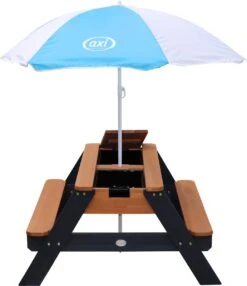 AXI Nick Zand & Water Picknicktafel In Antraciet/Bruin - Parasol Blauw/Wit - Picknick Tafel Voor Kinderen Van Hout -Tuin Verkoop 1038x1200 1