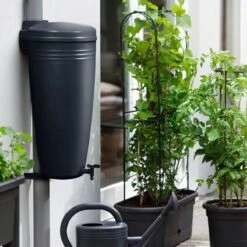 Elho Green Basics Rain Catcher 33 - Regenton Voor Balkonbuiten - Ø 33.5 X H 73.5 Cm - Zwart/Living Black -Tuin Verkoop 1200x1200 1143