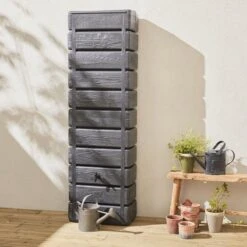 Regenton Muurtank, Grandval 300L, Antraciet Kunststof, Imitatiehout, Met Gootaansluitset Inbegrepen 12 Regenton Muurtank, Grandval 300L, Antraciet Kunststof, Imitatiehout, Met Gootaansluitset Inbegrepen -Tuin Verkoop 1200x1200 1389