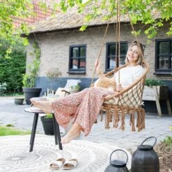 Vita5 Macramé Hangstoel - Voor Binnen En Buiten - Zonder Standaard - Incl. Kussen, Boekenvak En Beschermhoes - Tot 150kg - Bruin/Beige -Tuin Verkoop 1200x1200 331
