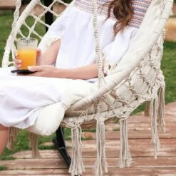 Hangstoel, Hangschommel, Hangstoel Met Een Dik Kussen, Tot 120 Kg Belastbaar, Voor Tuin, Balkon, Woonkamer, Terras, Scandinavische Stijl, Modern, Beige HMDC042M01 -Tuin Verkoop 1200x1200 380