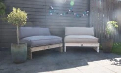 2L Home & Garden Rugkussen Metro Lounge Grijs - 120 X 40cm -Tuin Verkoop 1200x720
