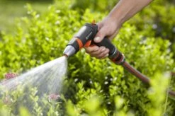 GARDENA - Comfort Reinigingsbroes - Spuitpistool - Traploos Instelbaar -Tuin Verkoop 1200x799 81