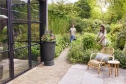 Elho Green Basics Regenton Plus 105 - Regenton Voor Kweken En Oogsten - Ø 58.4 X H 80.4 Cm - Zwart/Living Black -Tuin Verkoop 1200x800 373