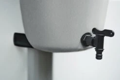 Elho Green Basics Rain Catcher 33 - Regenton Voor Balkonbuiten - Ø 33.5 X H 73.5 Cm - Grijs/Living Concrete -Tuin Verkoop 1200x800 377