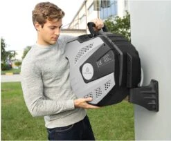CoolHome Wandslangenbox 15 Meter + 1,5 Meter - Tuinslang Met Haspel- Slangenhouder 180° Draaibaar - Tuinslanghaspel Zwart - Grijs -Tuin Verkoop 1200x992 4