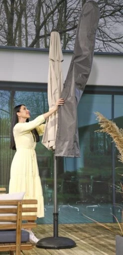 Weersbestendige Parasolhoes - Rond & Vierkant - Max. 3 X 3 M - Grijs / Antraciet - Stokparasol -Tuin Verkoop 581x1200