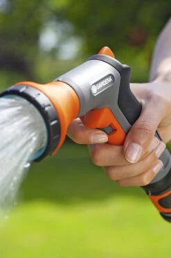 GARDENA Classic Sproeibroes -Tuin Verkoop 800x1200 119