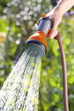 GARDENA - Classic- Multifunctionele Broeskop - Exclusief Verlengsteel 25 GARDENA - Classic- Multifunctionele Broeskop - Exclusief Verlengsteel -Tuin Verkoop 800x1200 122