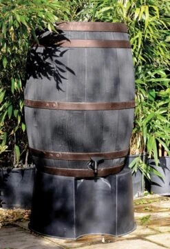 Complete Set: Regenton Bronzen Band 235 Ltr | Hout Effect | Handbewerkt | Inc.voet & Vulautomaat -Tuin Verkoop 822x1200 2