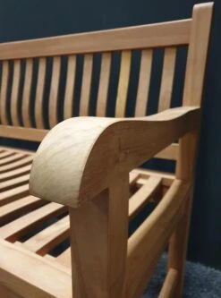 Merkloos TIERRA | Tuinbank Van Teak Comfort Plus + | 150 Cm - 3-Persoons / 3-Zits | Naturel / Original | BONANY Luxe | Geschuurd & Olie Op Waterbasis | Klassiek & Traditioneel | Stevig | Tuinzetel | Bank Voor Tuin -Tuin Verkoop 890x1200